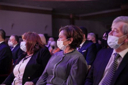 Koncert Noworoczny Miasta Wisła - Wicestarosta Powiatu Cieszyńskiego Janina Żagan i Przewodniczący Rady Powiatu Stanisław Kubicius